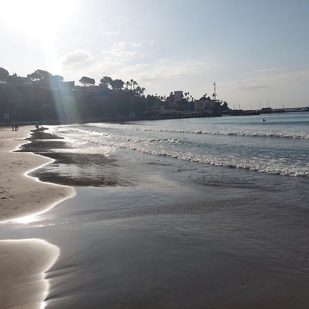 Casa Billarose - Lovely House Overlooking Pool & Walking Distance To The Beach And Restaurants 卡布罗伊格 外观 照片