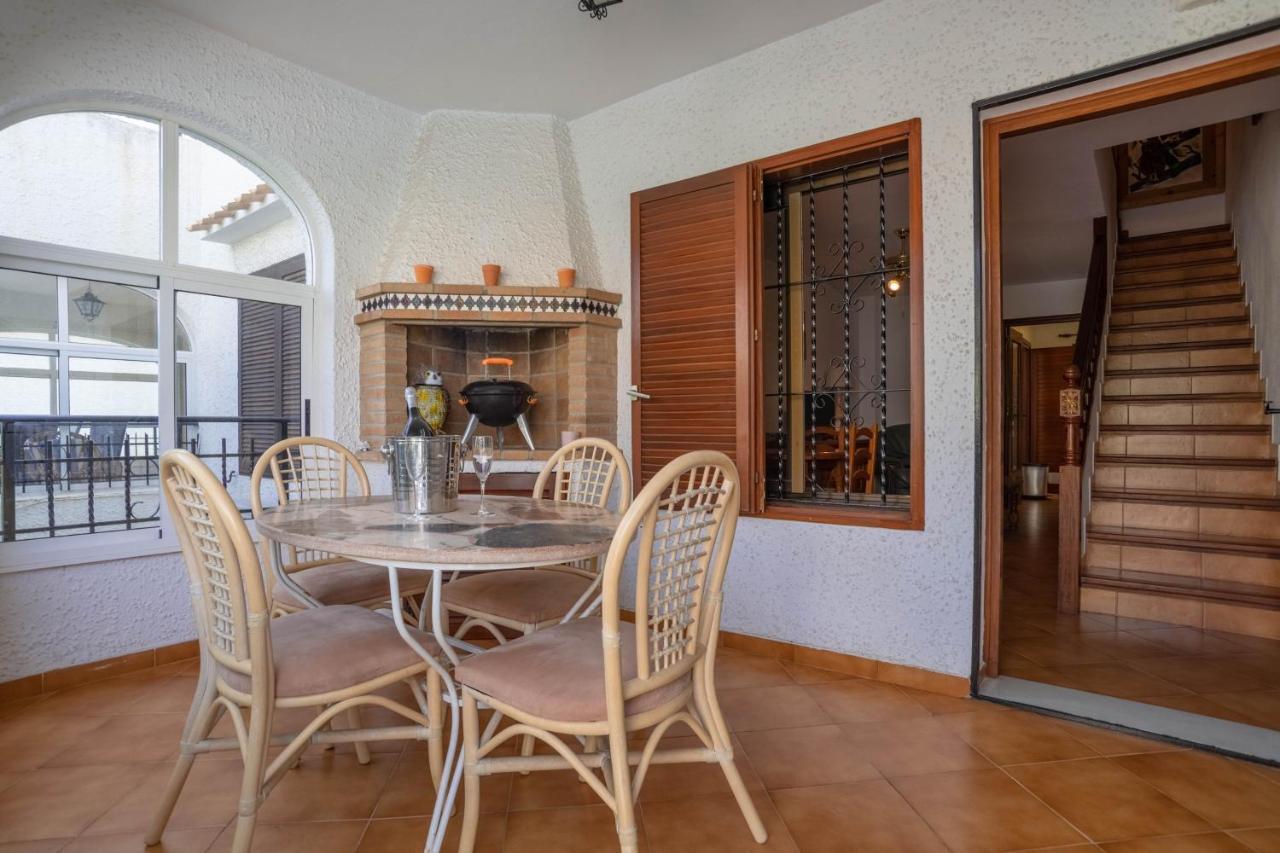 Casa Billarose - Lovely House Overlooking Pool & Walking Distance To The Beach And Restaurants 卡布罗伊格 外观 照片